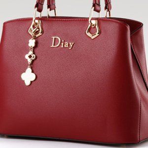 Winnie kangaroo handbag